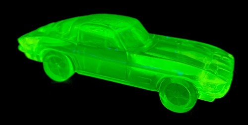 Boyd Art Glass Sportscar / Corvette Vaseline Carnival #14 Made 1-23-01 URANIUM