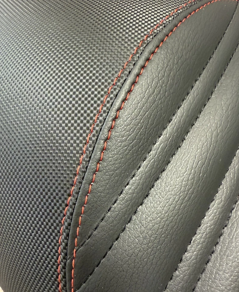 Funda de asiento Triumph Thruxton 2011-2020 negra individual Black Seat Cover - Imagen 3 de 3