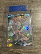 Paige Bueckers RC - 2025-26 Prizm WNBA - Cracked Ice Prizm - Rookie Variation SP