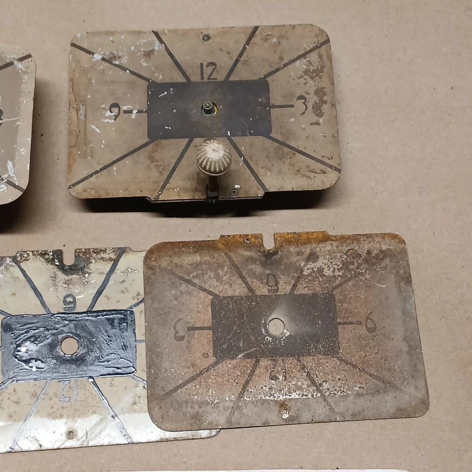 Lote de piezas de reloj Ford Deluxe 1940 tablero guantera cupé sedán Dlx cabeza plana Foto 4 de 4