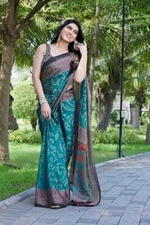 Indian Chiffon Saree With Unstitched Blouse Piece Party Wedding Wear For Women