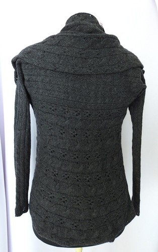 NUEVO CON ETIQUETAS 100% Cachemira Bloomingdales Crochet Cable Tejido Círculo Cárdigan Suéter $295 - Imagen 10 de 11