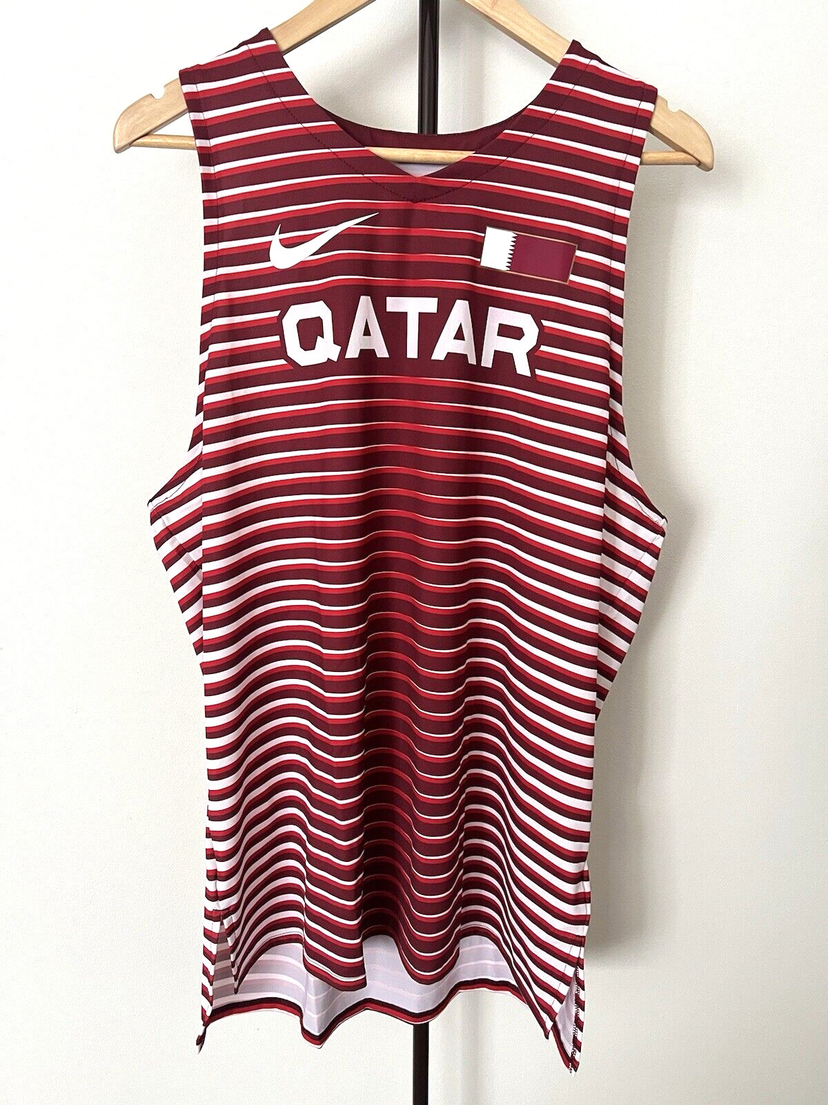 Nike Pro Elite Qatar Team Issued Track & Field Running Singlet XL Red CI8814-611