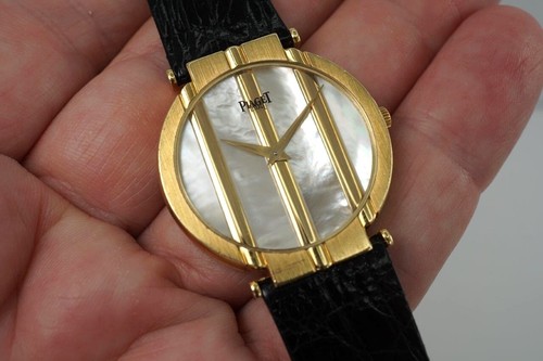 Piaget Polo 18k Gold Rare Mother of Pearl 8673 Original Box Vintage 33 mm 1980s - Picture 7 of 16