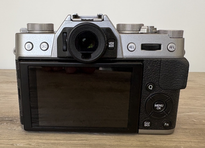 Fujifilm X-T10 Camera + Fuji XF 18-55mm f/2.8-4 R LM OIS Lens Kit