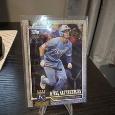 Mike Yastrzemski Sand-glitter Foil 2026 Topps Card #242 Kansas City Royals