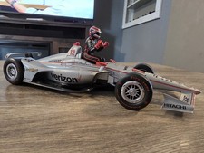 WILL POWER SIGNED 2018 INDY 500 WINNER #12 VERIZON 1/18 DIECAST WITH FIGURE
