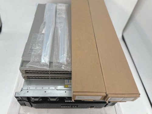 Dell PowerEdge R660 & Dell ME5024 25Gbit SFP28 184TB Server SAN Configuration - Picture 7 of 7