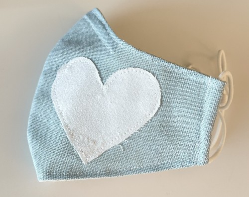 Handgefertigte HERZ waschbare Maske-Nasendraht, verstellbare Ohrschlaufe, Filtertasche - Bild 1 von 5