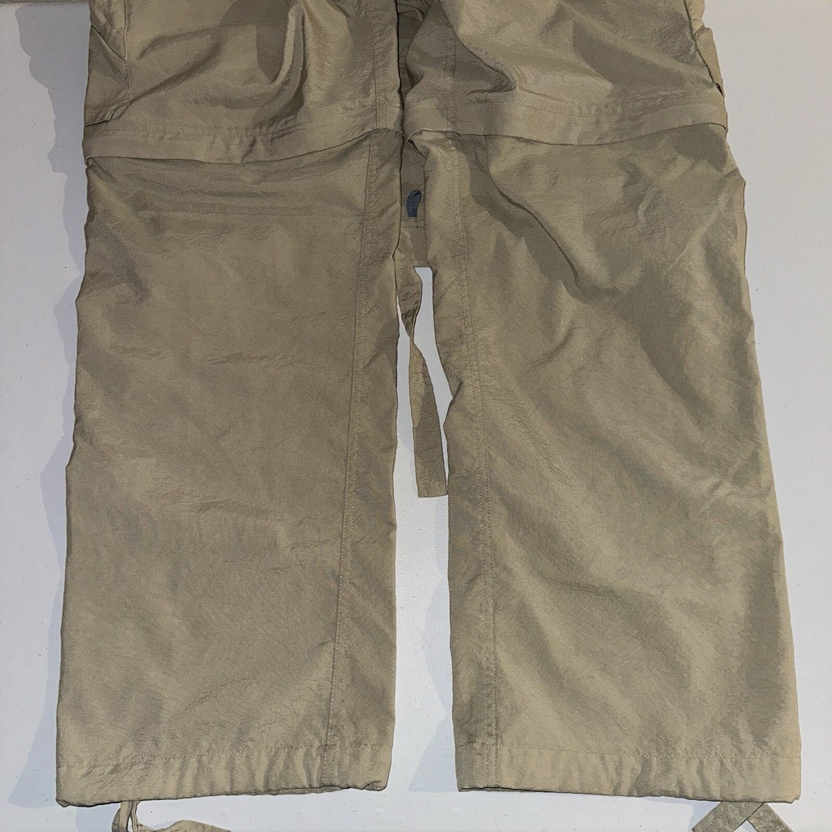 Vintage Y2K Nike ACG Convertible Cargo Pants Baggy Size Vintage Y2K Nike ACG Convertible Cargo Pants Baggy Size