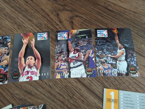 1990-1998 NBA Hoops & SkyBox lote de 141 tarjetas, holo/lámina, novato, excelente de colección - Imagen 12 de 24