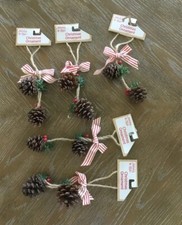 Holiday Style Christmas Pine Cone Ornaments Set Of 5 Berries Holiday Tree
