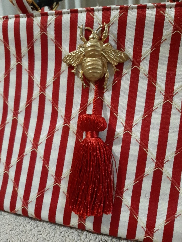 Queen Bee Michelle Ferguson handbag With Makeup Case Red Plaid Gold Bee - Image 4 of 4