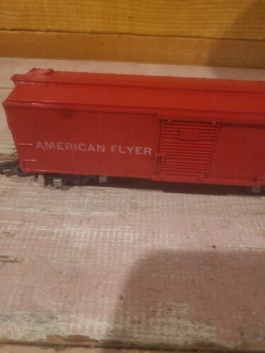 Vagón de caja tren de carga rojo American Flyer posguerra # 642 con acopladores de enlace - Imagen 2 de 11