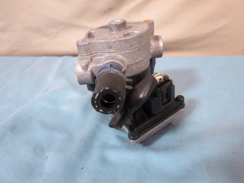 ✅ 06-10 Lexus RX400H Toyota Highlander Hybrid Transmission Oil Cooler Pump AISIN Foto 4 de 4