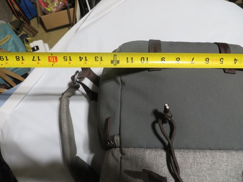 Manfrotto Camera Gear Backpack 18 x `12 x 8" flap-over top with drawstring - Picture 18 of 20