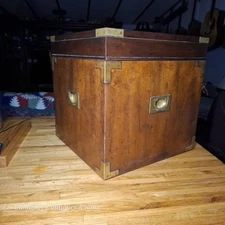 Rare Heritage furniture MILITARY CAMPAIGN SIDE END TABLE Brass trim Box Chest 16