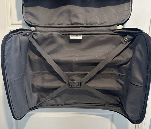 Samsonite Tri-fold Wheeled Garment Bag - 53x40x20cm - Grey - TSA Lock - Picture 16 of 19