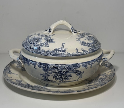 BFK Boch Frères Dauphin pattern ceramic tureen and platter, vintage tableware