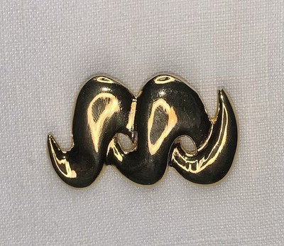 Vintage Signed Les Bernard Gold Tone Brooch Abstract M Design Mid-Late Century