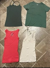 Women’s Size Small Lot Of 4 Assorted Name Brands & Assorted Styles Tops Shirts