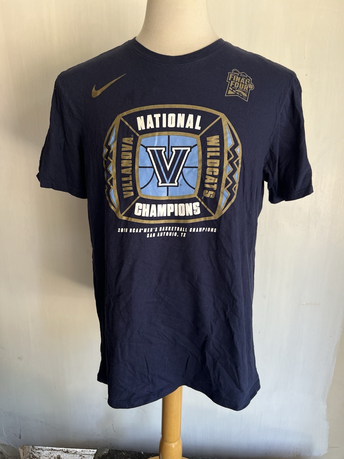 Villanova Wildcats (2018) Ncaa Basketball National Champions Nike T-Shirt Large
