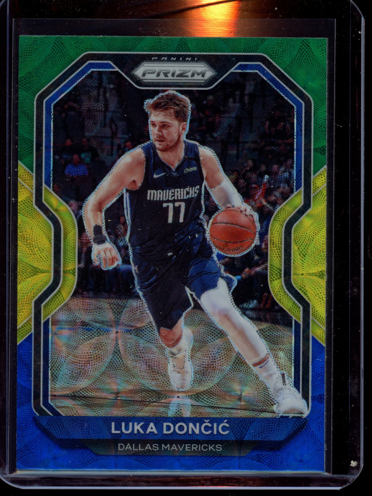 2020-21 PRIZM LUKA DONCIC #32 BLUE YELLOW GREEN CHOICE SP