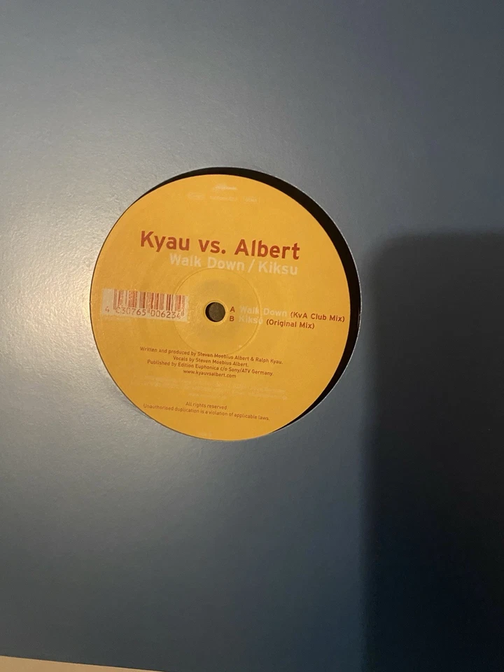 vinyl Bundle - Image 2 of 4