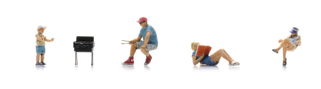 Artitec 5870093 Barbecue Characters 4 Pieces And Accessories HO 1:87