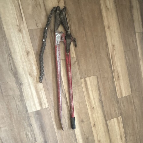 Soil Pipe Cutter Chain Snap Cutter Tool, Red Handle Chain Pipe Cutter