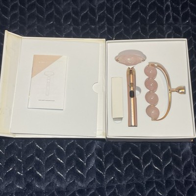 Monat Rose Quartz Massaging Roller
