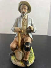 Homco #1433 Farmer Figurine with Shovel – Made in Taiwan Vintage Decor