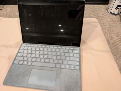 Microsoft Surface Pro 8 13'' with Pro Keyboard AND Raphael Slim Pen