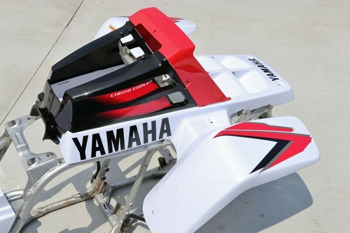 Yamaha Banshee fenders + gas tank plastic + grill + graphics WHITE and RED 2000 - Picture 6 of 12