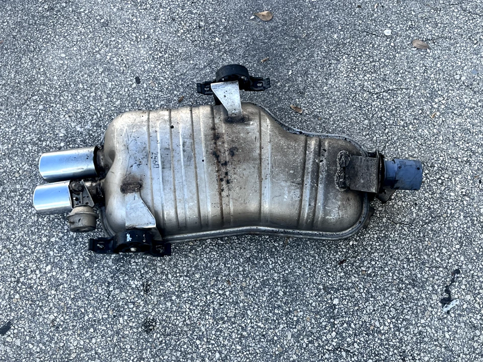 01-06 SILENCIADOR ESCAPE TRASERO BMW E46 330i 330Ci con puntas 7502553 OEM 122K Foto 4 de 4