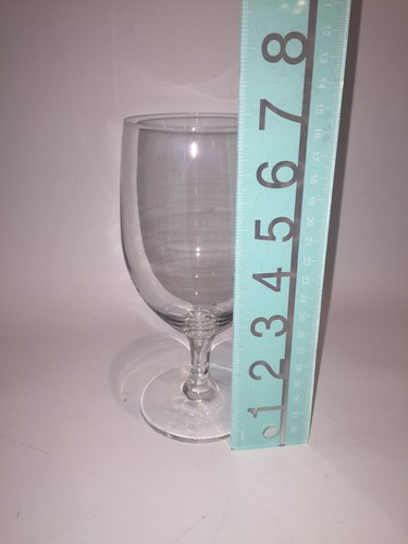 Schott Zwiesel Classic Wine Glass 7" Tall - Picture 4 of 5