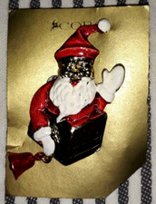 VTG NOS Orig CORO Gold Card CHRISTMAS SANTA CLAUS ENAMEL IN CHIMNEY PIN BROOCH
