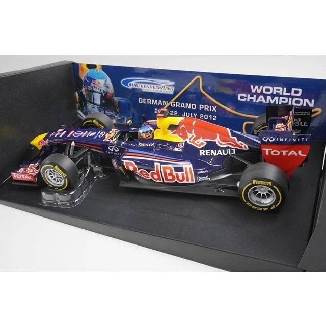 1:18 MINICHAMPS 113120171 Red Bull Racing Show Car 2012 #1 S.Vettel model car - Image 2 of 4