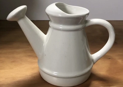 McCoy LTD White Glossy Ceramic Watering Can/Vase- Height 6 in