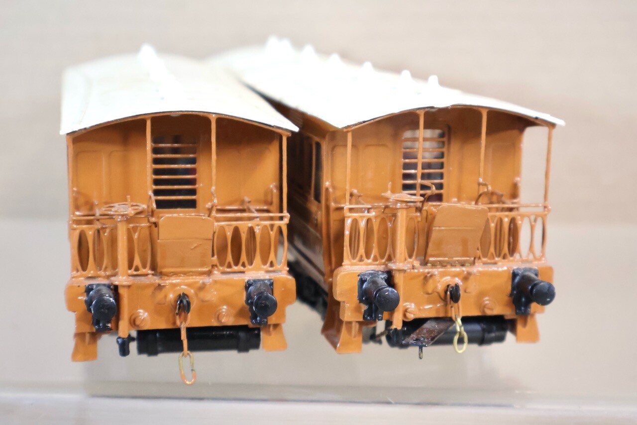 D&S MODELS KIT BUILT O GAUGE RAKE of 2 LNER GE WISBECH & UPWELL TRAM