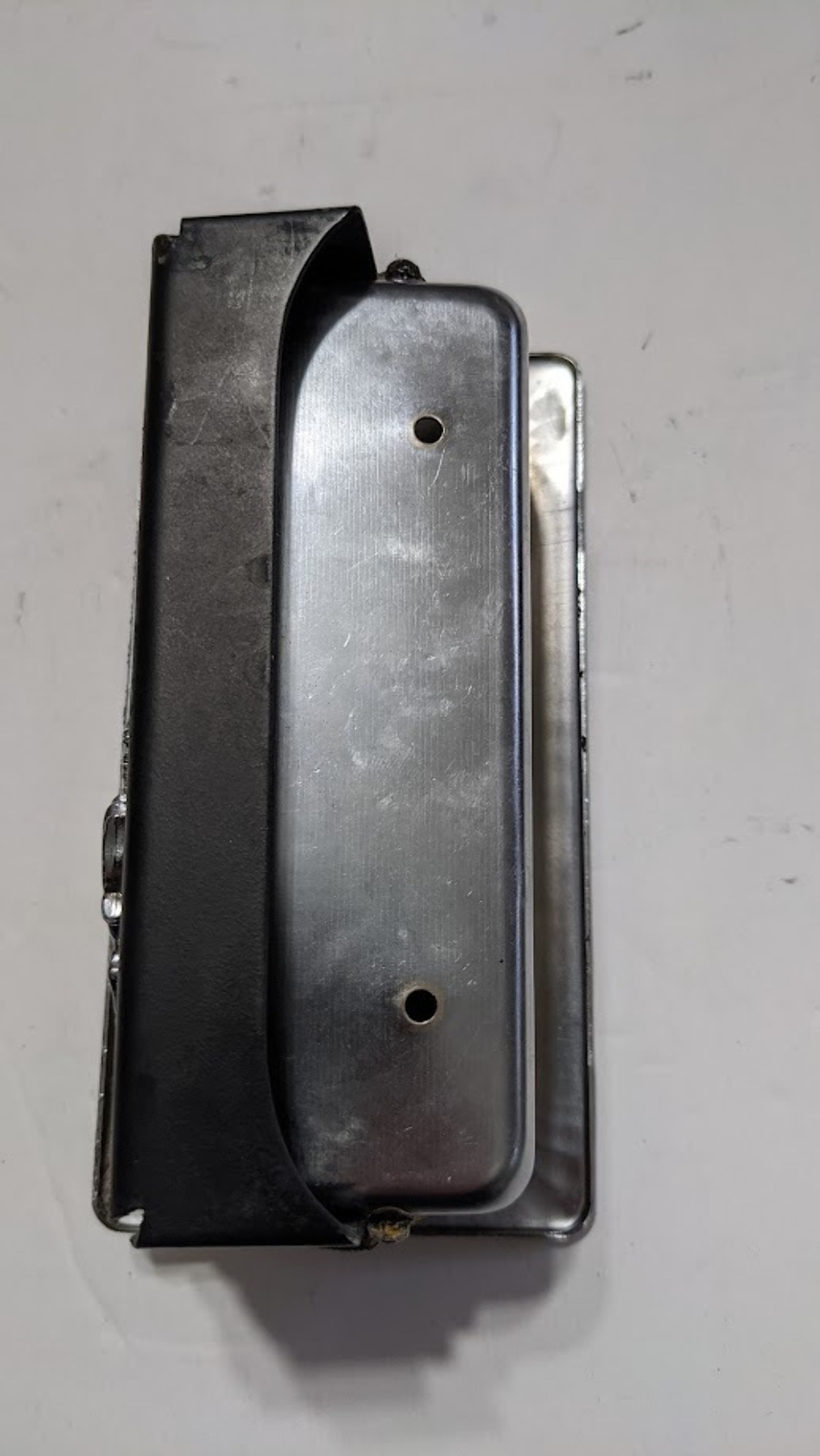 FERRARI 308 PARTS GTS CENTER CONSOLE ASHTRY WITH CAVALLINO HORSE 60781300