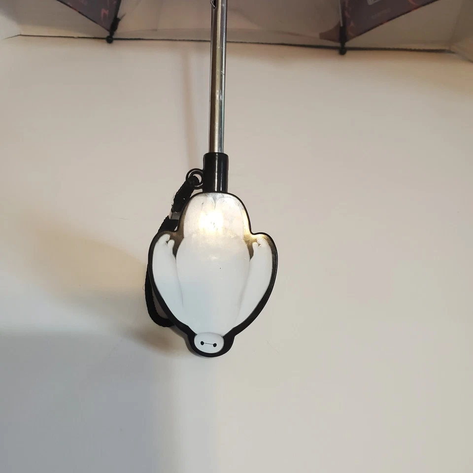 Paraguas Disney Baymax Big Hero Six para niños - Usado Foto 3 de 3