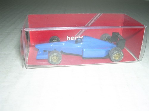 Coche de carreras HERPA #22170 estilo Indy con conductor "azul" H.O. 1/87 | Zustand: New