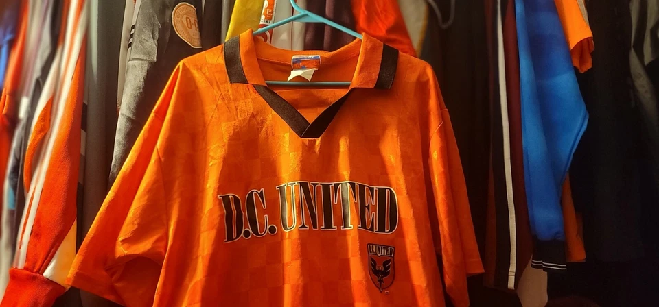 Camiseta de fútbol vintage Majestic DC United MLS kit años 90 Foto 2 de 4