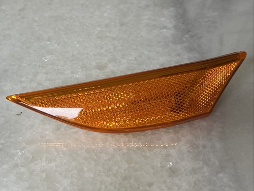 PORSCHE 911-BOXSTER-CAYMAN 991 LEFT DRIVER SIDE MARKER LIGHT 99163115702 OEM - Picture 2 of 5
