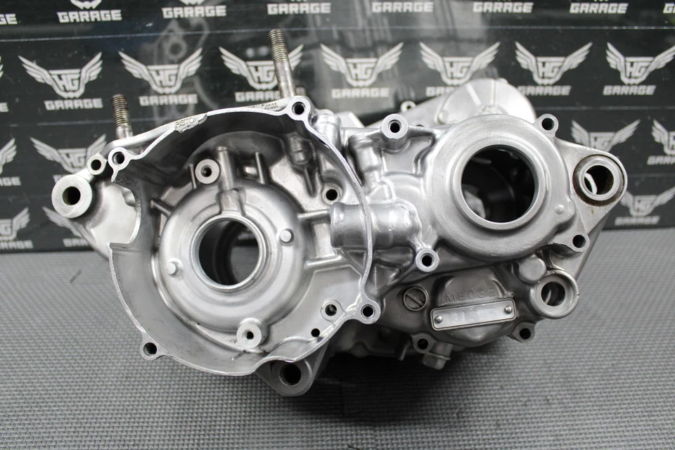 Honda CR250R 2000 2001 OEM motor izquierdo derecho cárter cárter cárter juego 4 ¡reparación! Foto 2 de 4