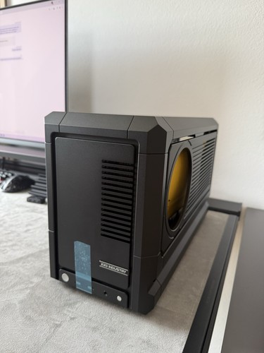 Xikii FF07 ITX PC Case - CNC Aluminium Asus Astral 5080 5090 - Zdjęcie 2 z 2