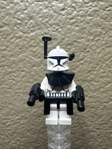Lego Star Wars Clone Trooper Phase 1 Black Visor Commander Minifigure SW0223 B6