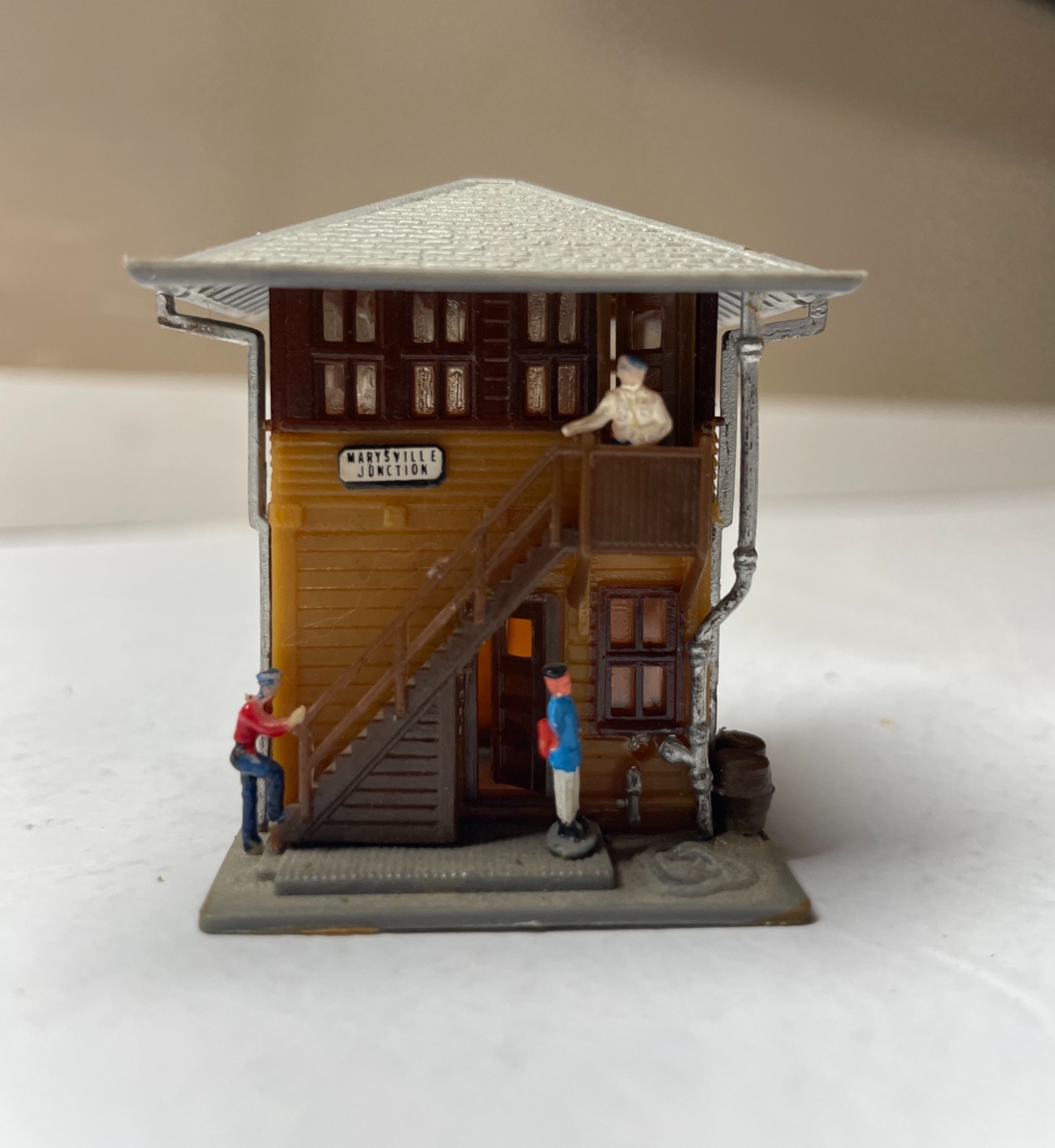 Picture 1 of 6