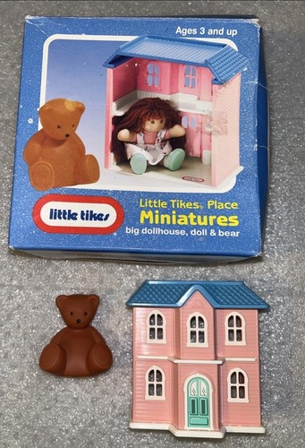 Little Tikes Place Vintage Miniatures Dollhouse MINI Pink Mansion Replica RARE